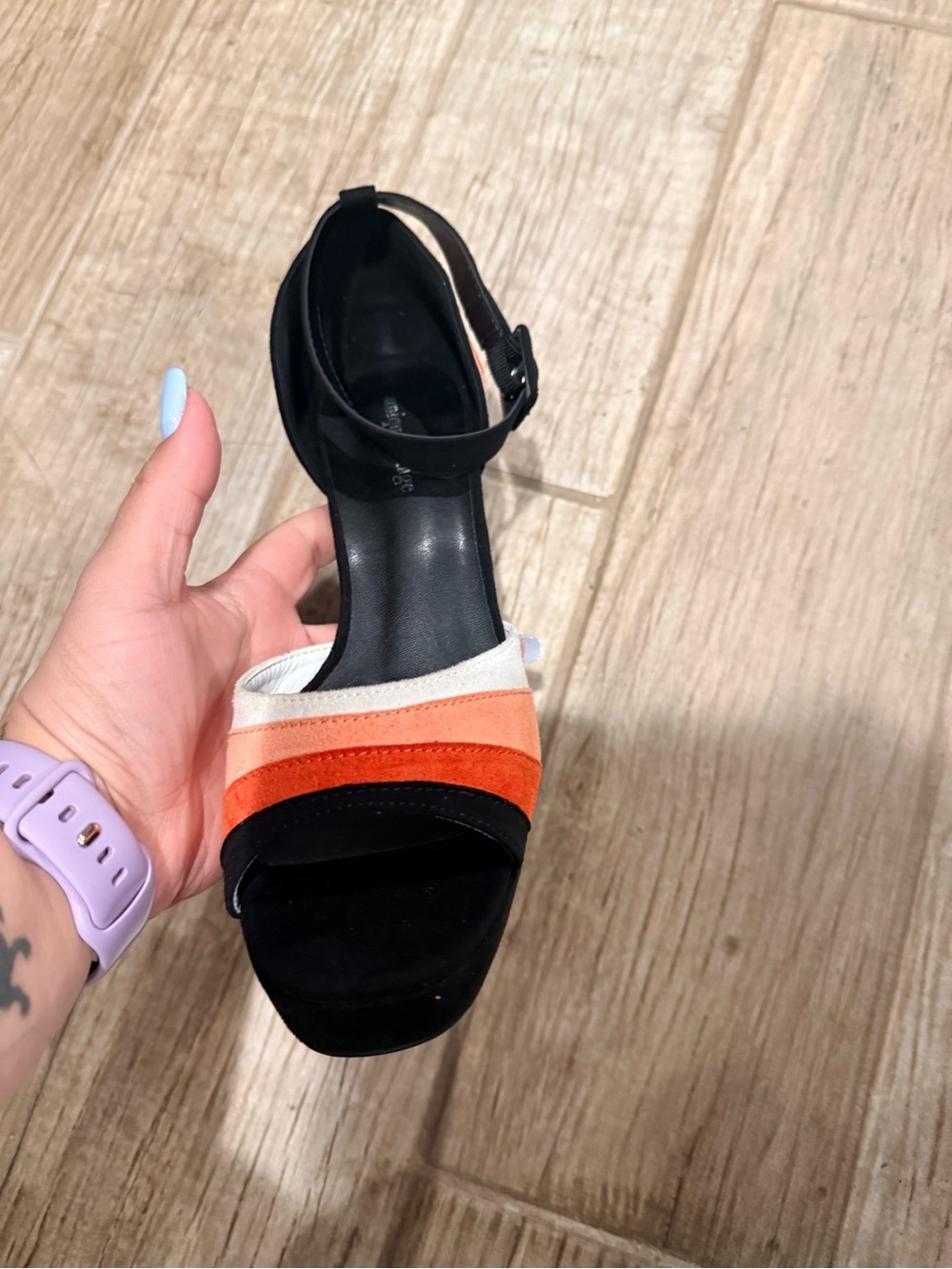 Unique Vintage Black Platform Sandal with Orange and Cream Stripes - Picture 3 of 6